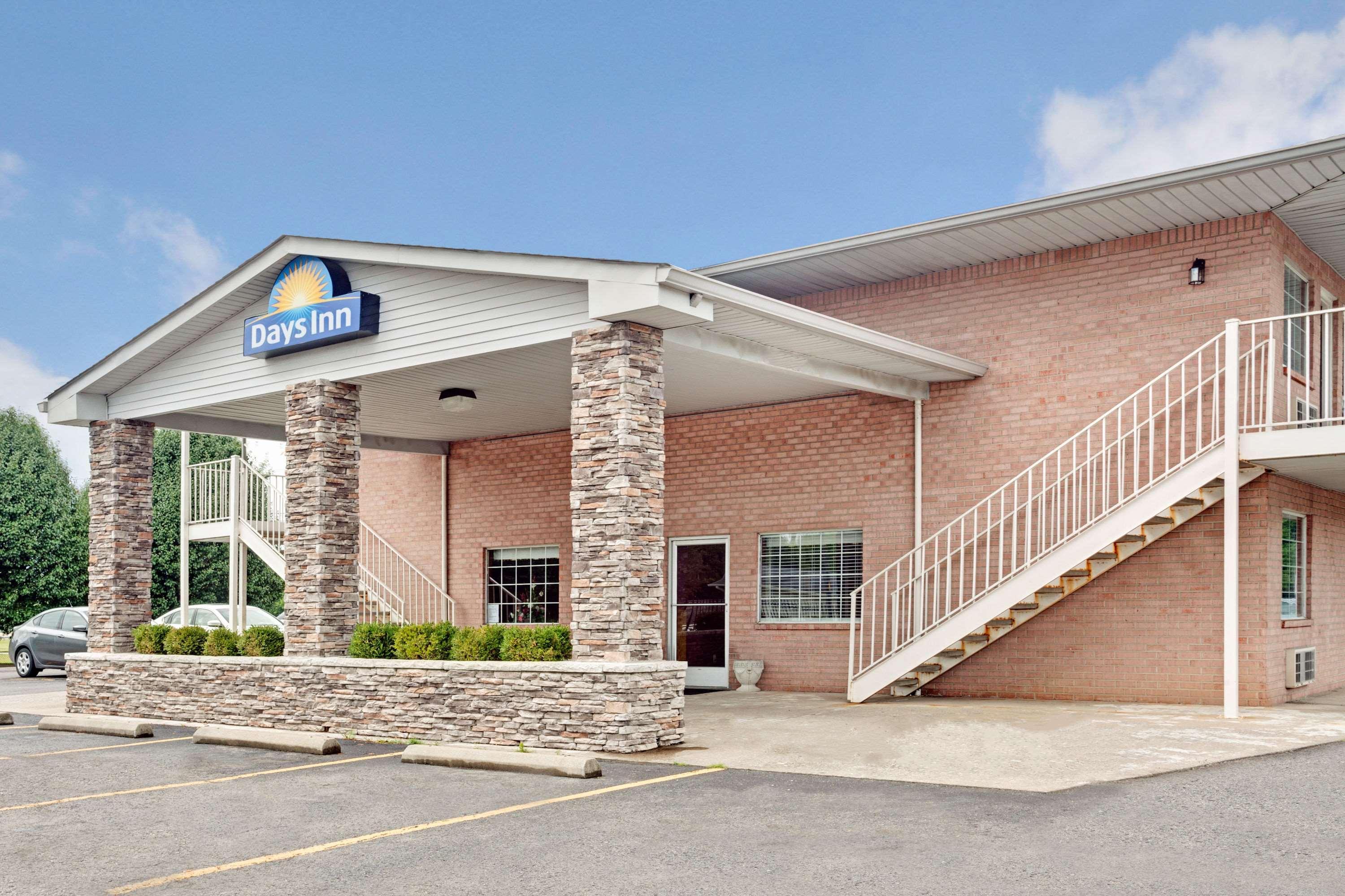 Days Inn By Wyndham Joelton/Nashville Exterior photo